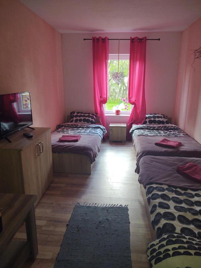 Gosciniec Mariola Vila Człuchów Exterior foto